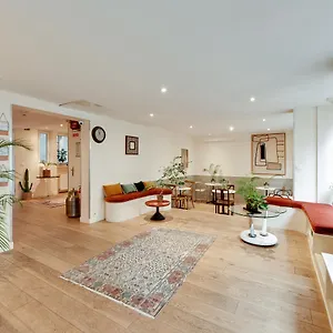 ** Hotel Louisa França